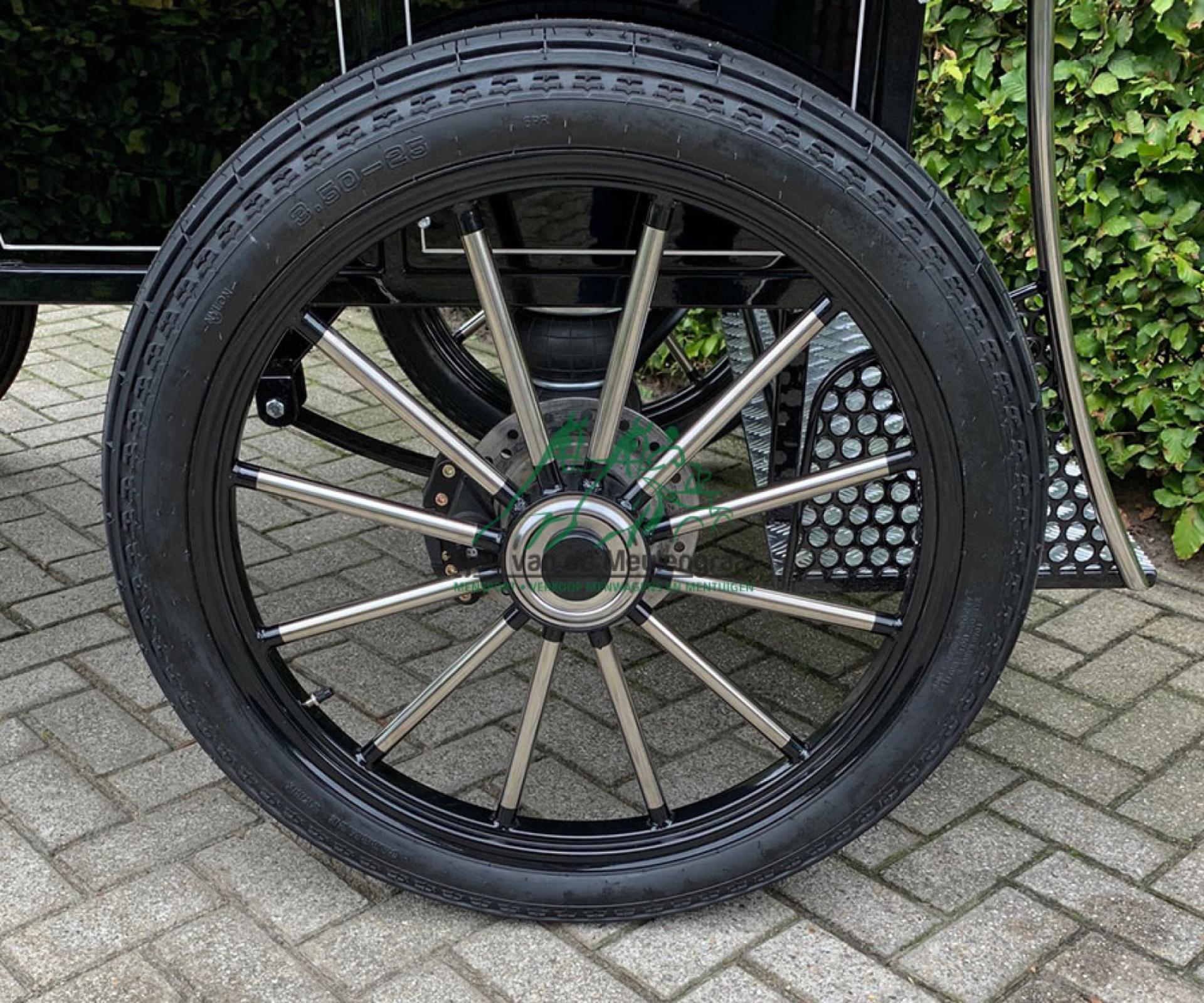 Freizeitwagen, Modell '23 Easystep deluxe'
